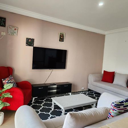 Duplex Bien Equipe Securise Avec Jardin Et Veranda La Marsa Esterno foto